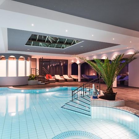 25H Spa-Residenz Pools In & Out, Private Garden & Beach นอยซีเดิลอัมเซ ภายนอก รูปภาพ