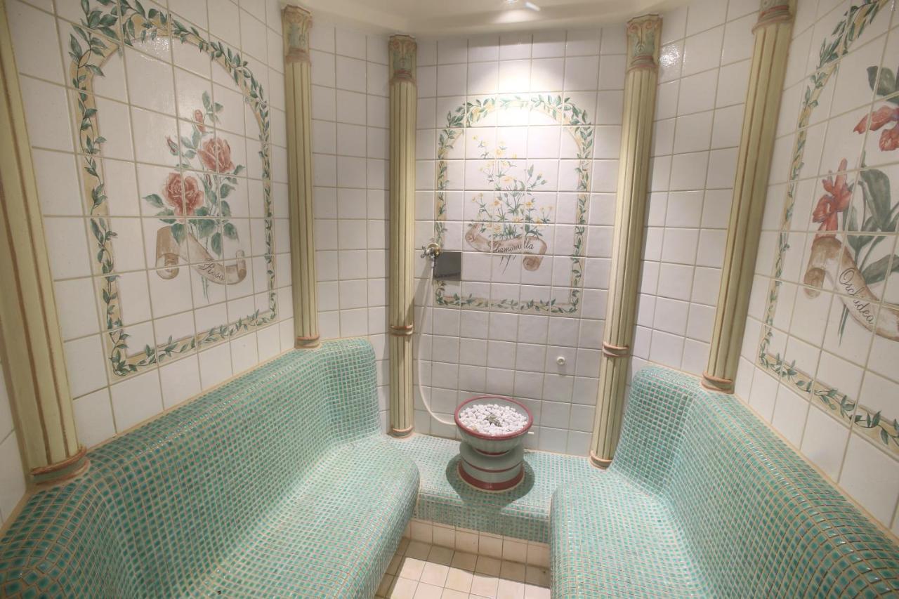 25H Spa-Residenz Pools In & Out, Private Garden & Beach นอยซีเดิลอัมเซ ภายนอก รูปภาพ